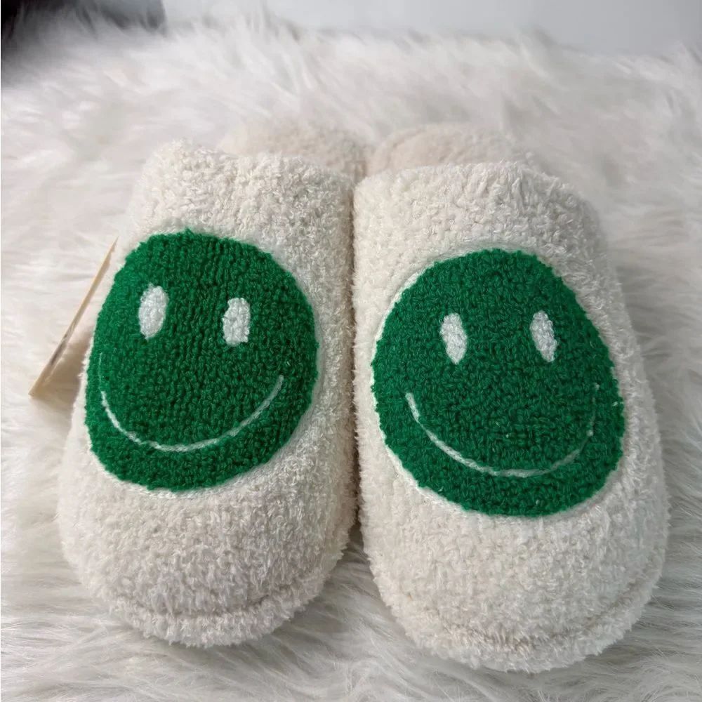 ⭐️Cozy Cream Slippers with Green Smiley Face